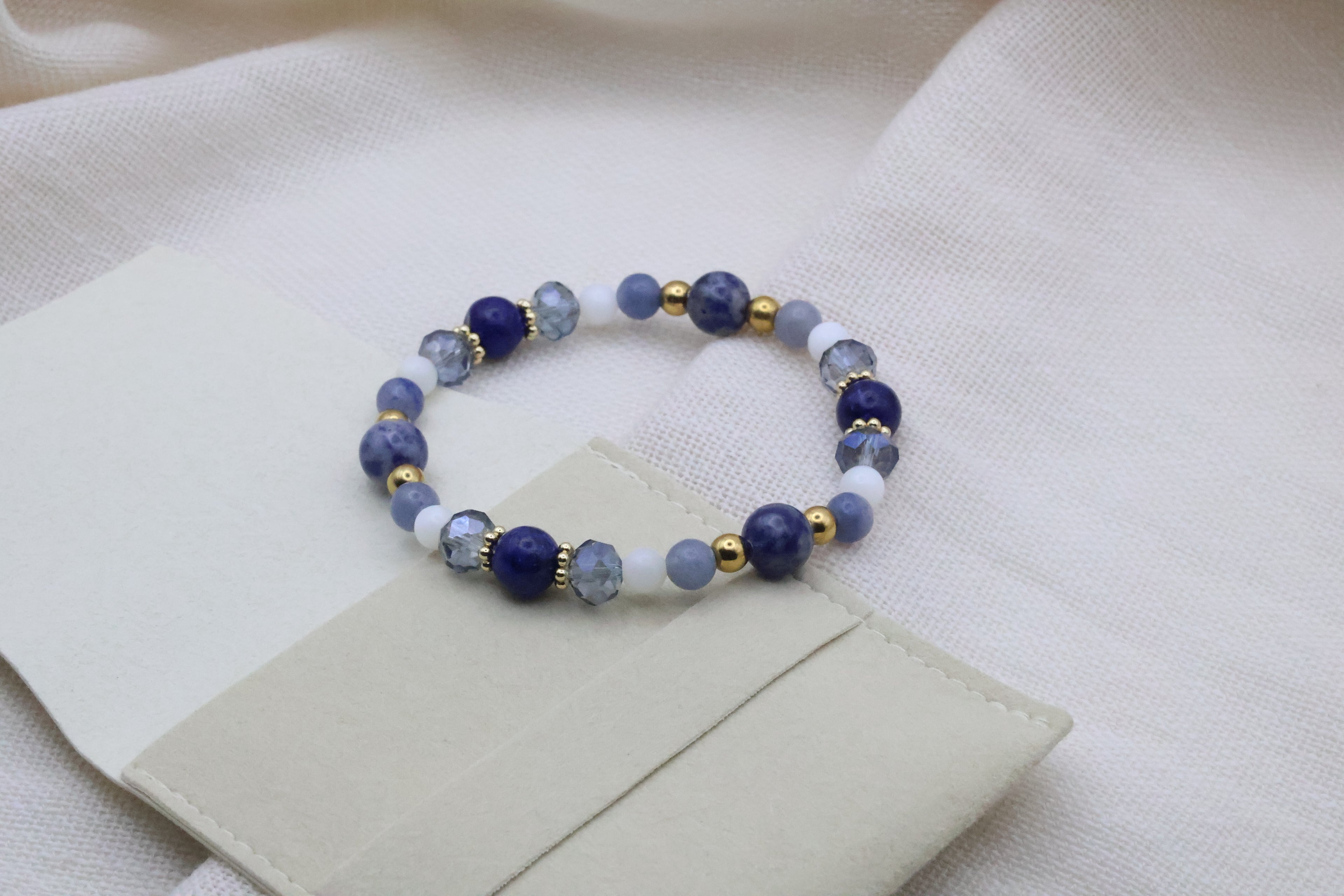 "Unshaken" - Bracelet