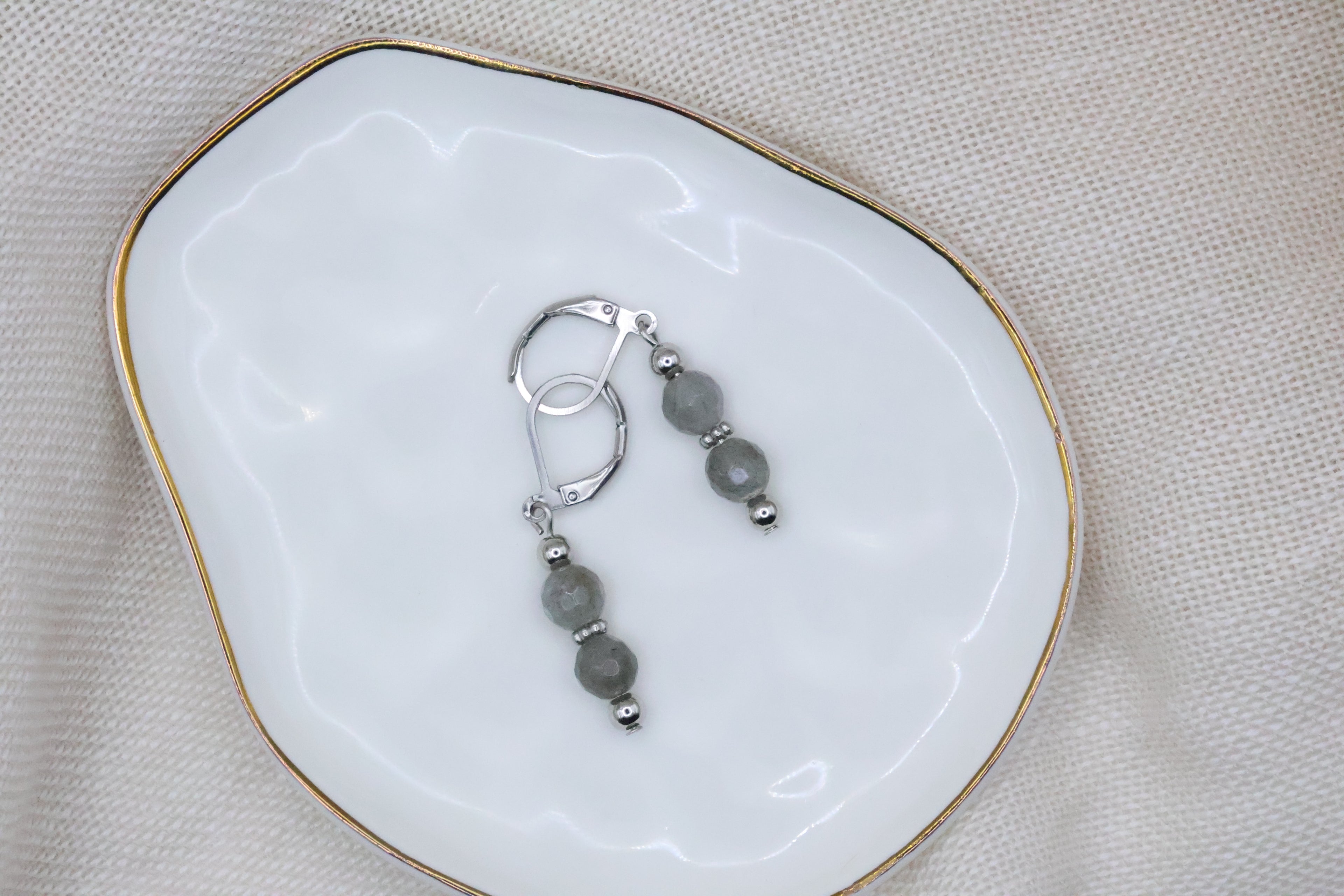 Earrings - Gracious Grey