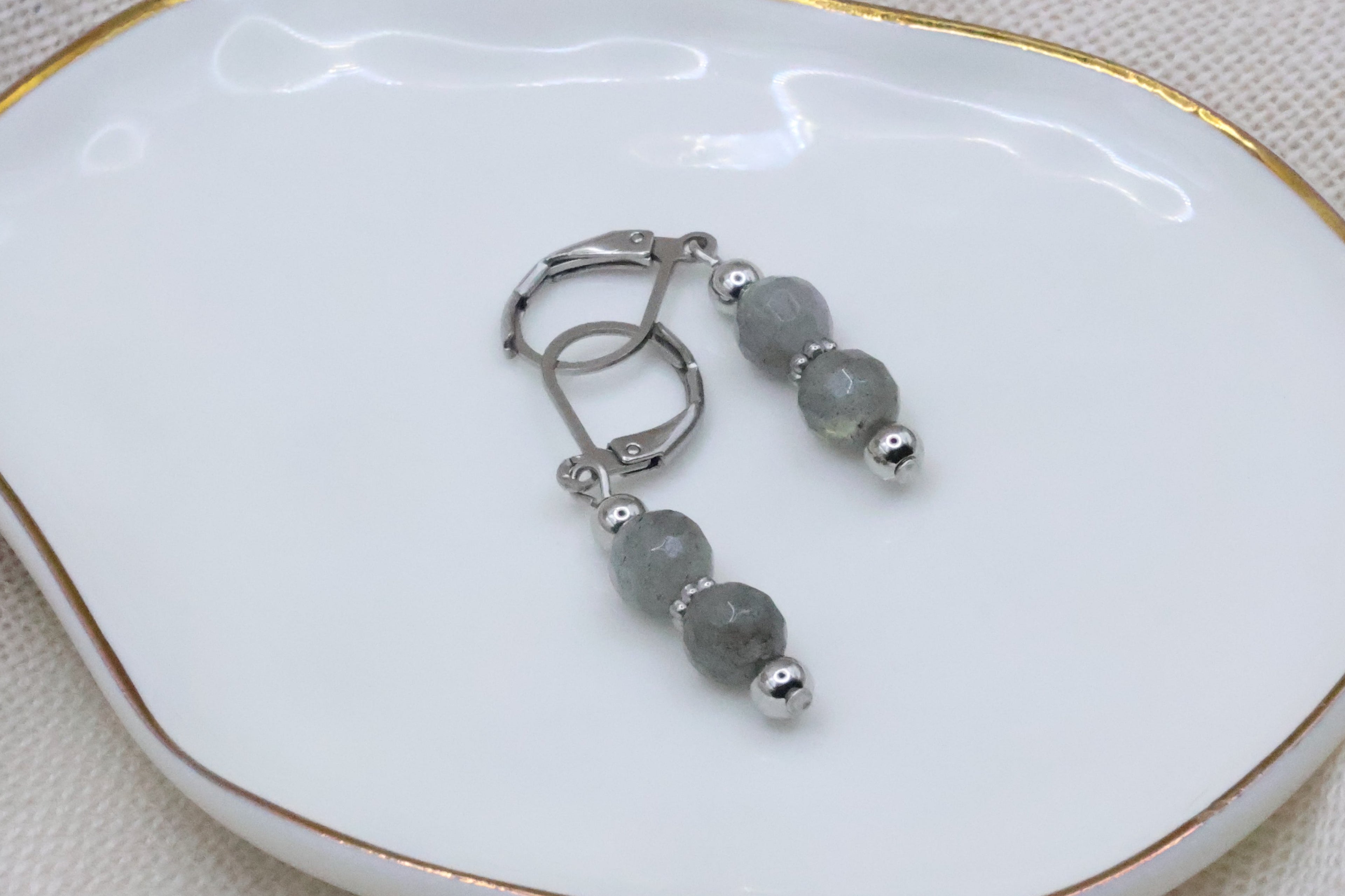 Earrings - Gracious Grey